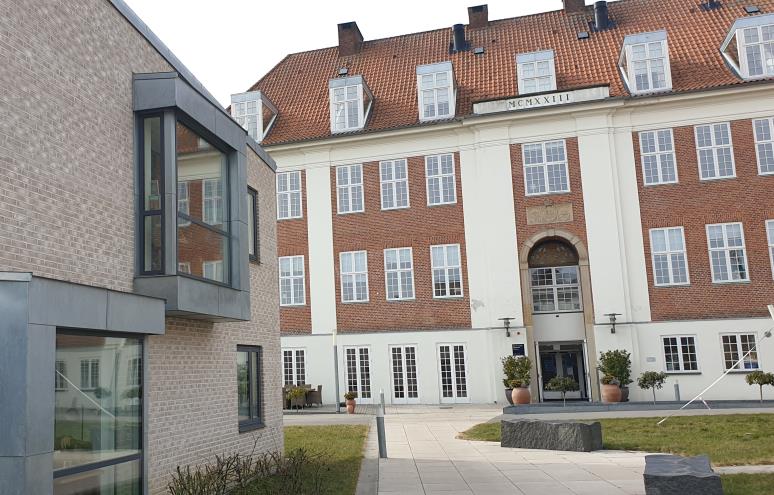 Plejecenter den gl. Lyngby statsskole